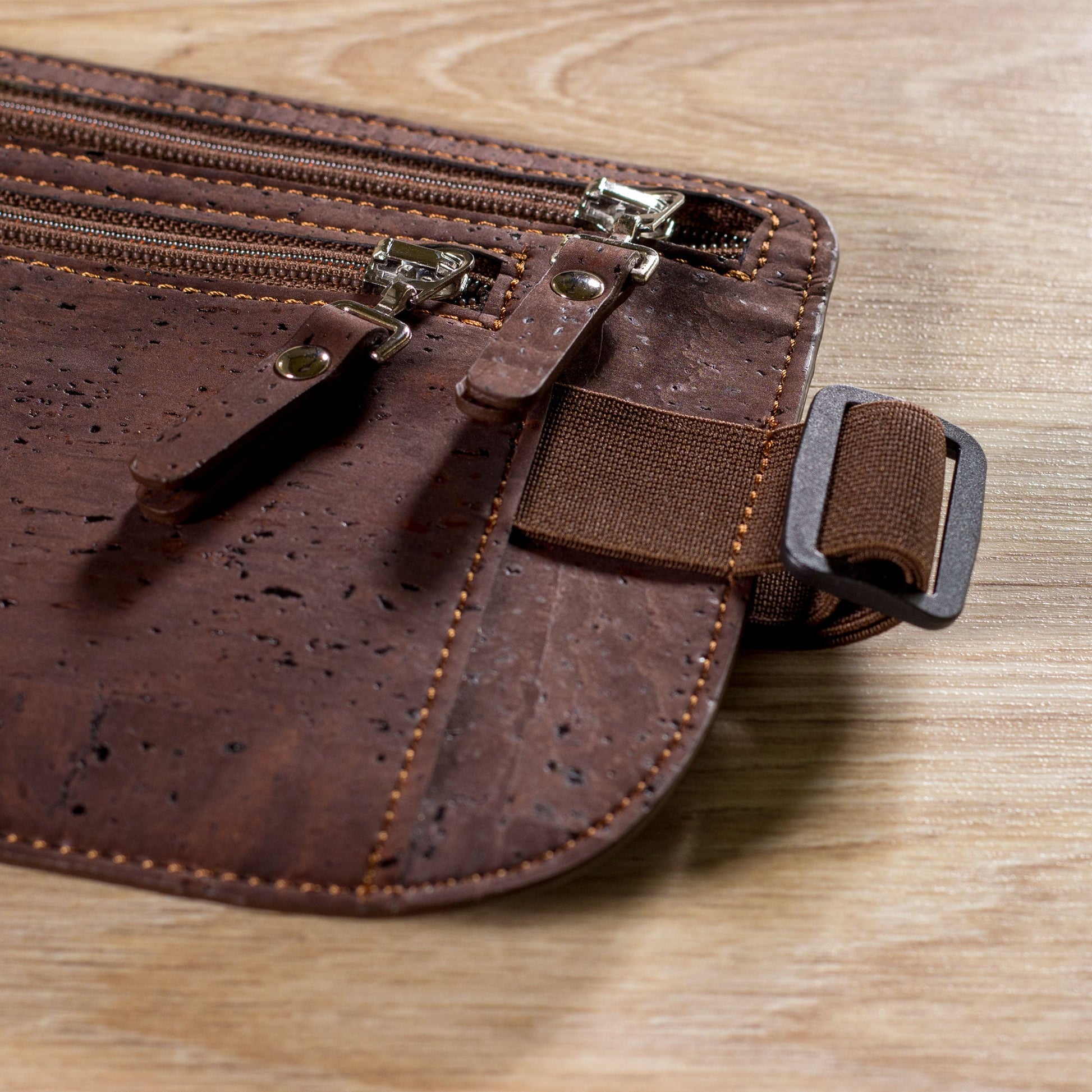 Travel_Money_Belt_brown_pullers