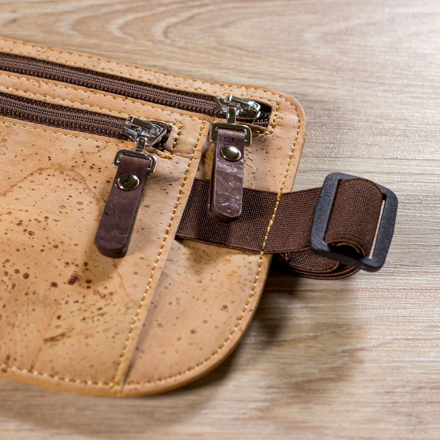 Travel_Money_Belt_lighr-brown_pullrs