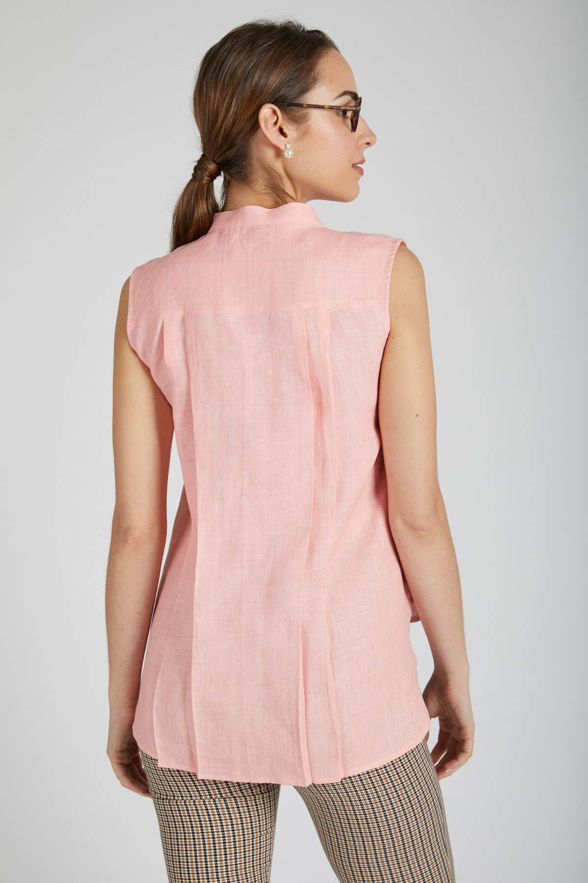 B. Label Zephyr Sleeveless Shirt for Women