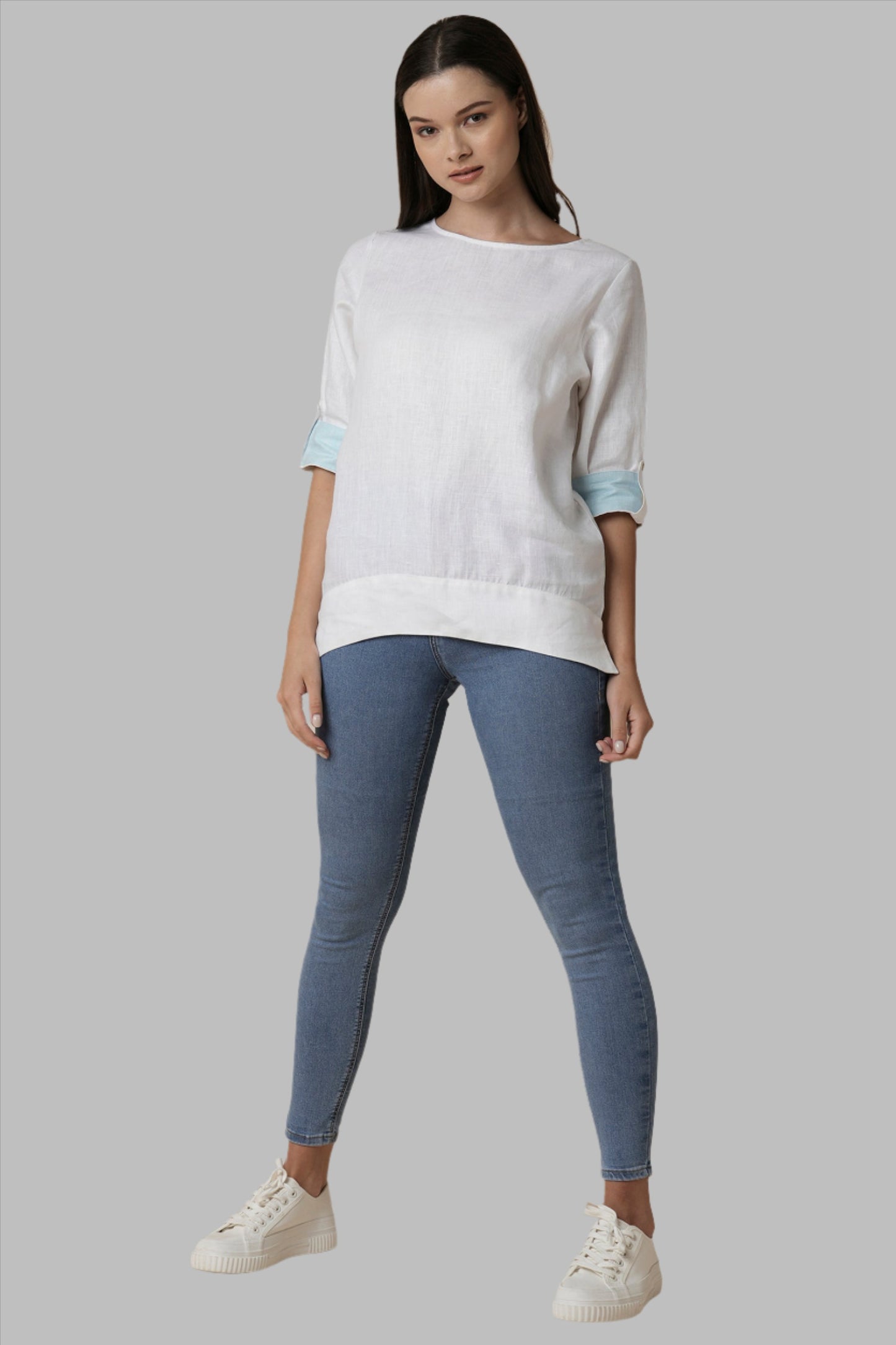 The Mint Green Soar Kimono Top for Women by B Label is made from 100% hemp, providing a breathable and comfortable fit. With its boat neck and loose fit, this top offers effortless style. Pair it with jeans or Flutter pants for a versatile and fashion-forward look. A must-have staple for your wardrobe.