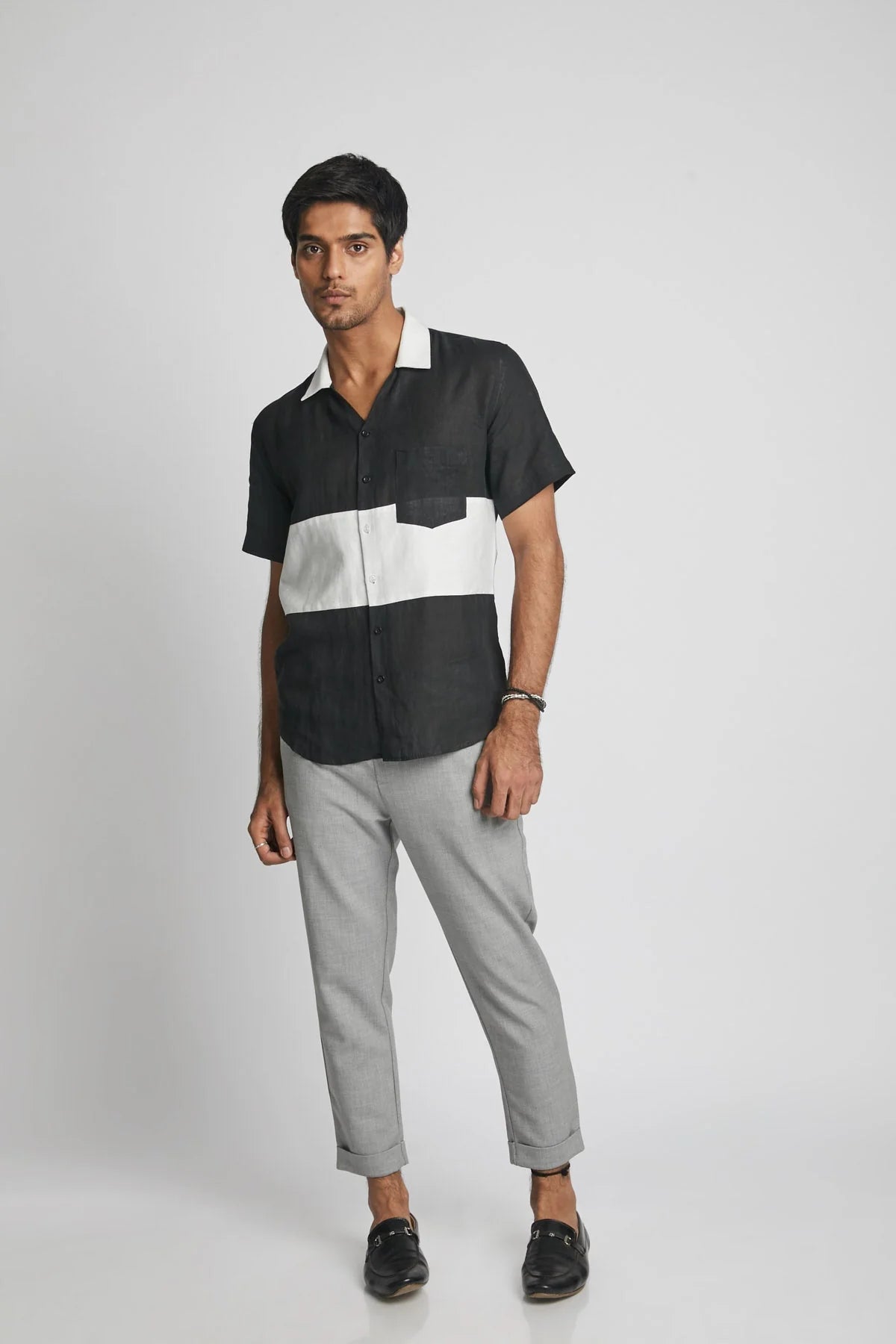 The Radiate Colour Block Shirt S by B Label is the perfect choice for a getaway. Made from 100% hemp, this V-neck, semi cut-away shirt features a stylish color block design for added contrast. With full sleeves and a front pocket, it offers both style and functionality. Order now and enjoy the convenience of delivery in 5-8 days. Care instructions: machine wash or dry clean. Made to Order.